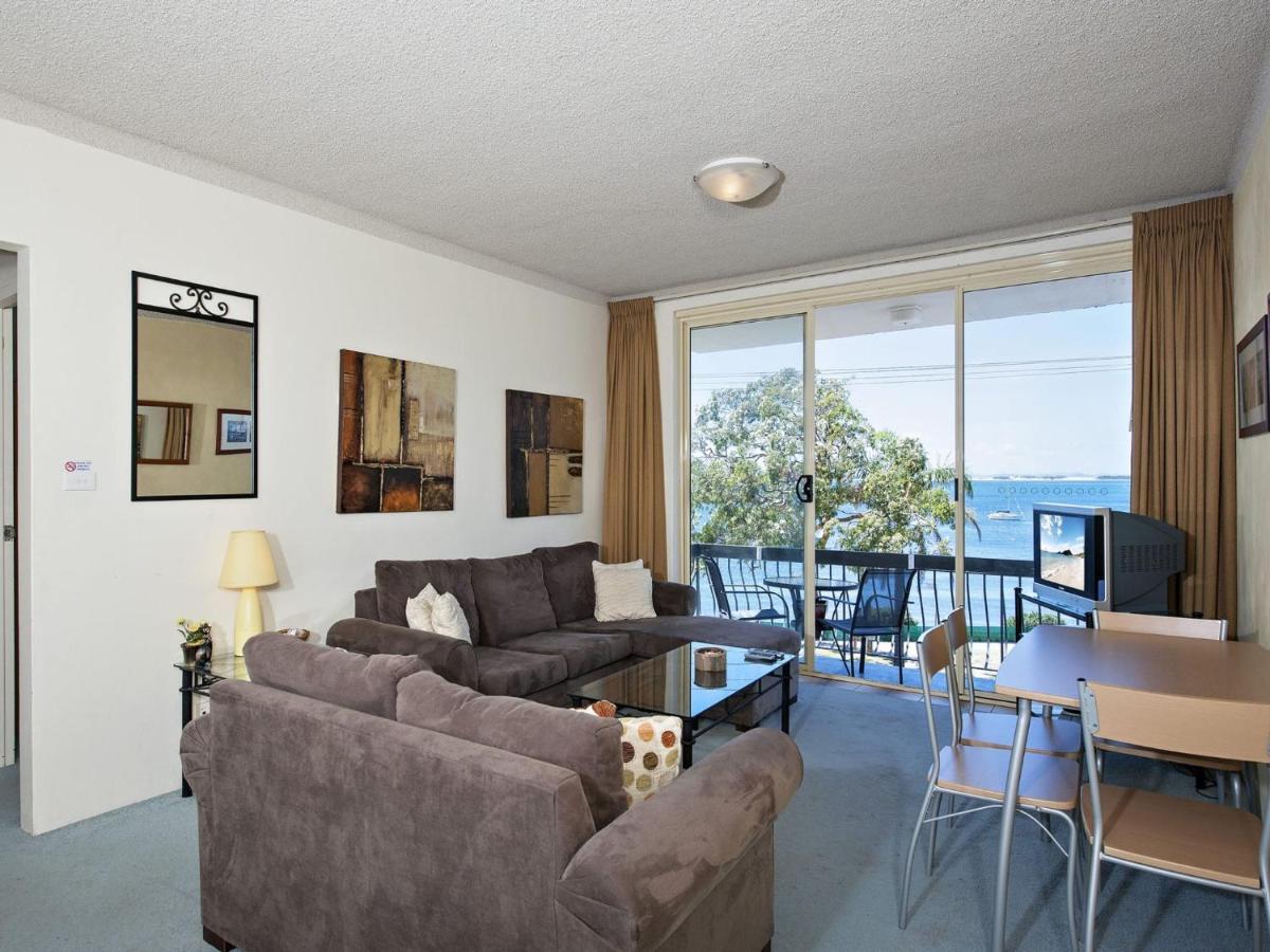 شقة Bella Vista Unit 3 19 Shoal Bay Road المظهر الخارجي الصورة